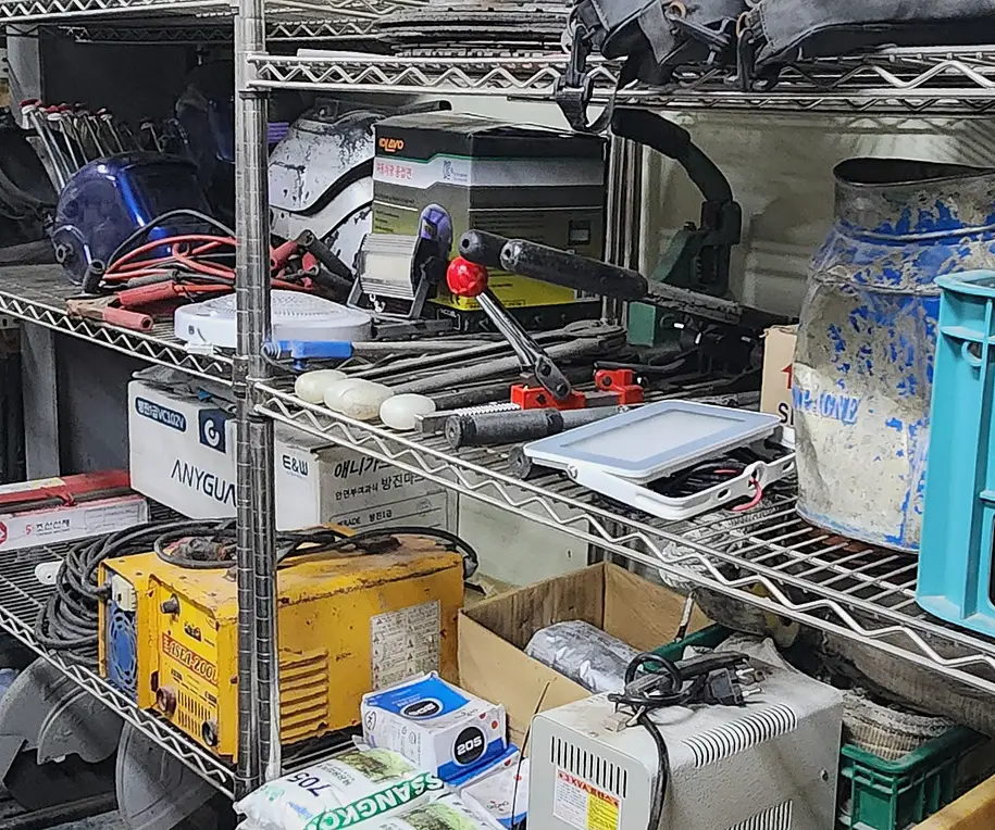 남동구 건물철거업체 내부 가벽·천장 철거